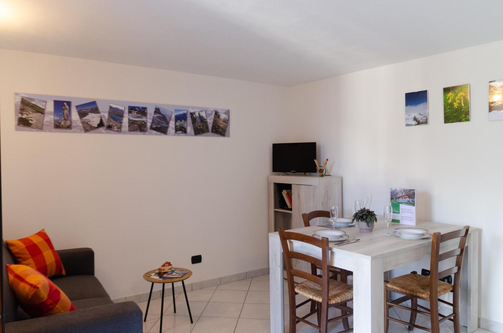 Вилла La Casa Degli Aromi - Vista Montagna E Relax Аоста Экстерьер фото